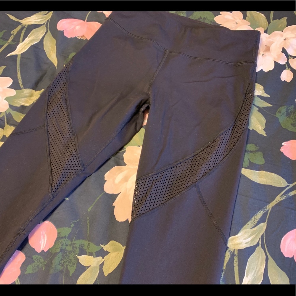 Express Performance Mesh Crop Workout Leggings - image 1